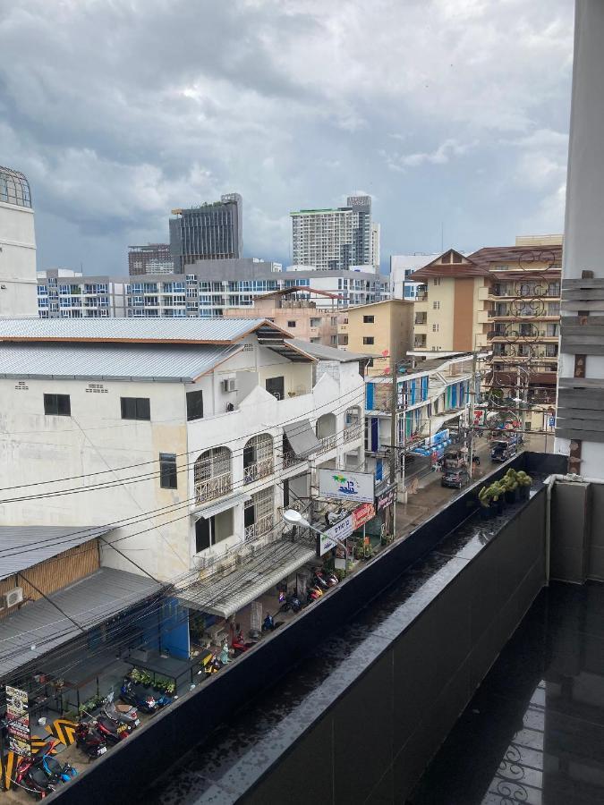 Hotel Secrets - Pattaya Esterno foto